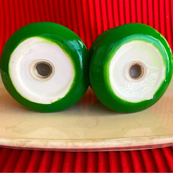 SALE!! Christmas Tree S&P Shakers - Ceramic - Picture 4 of 5